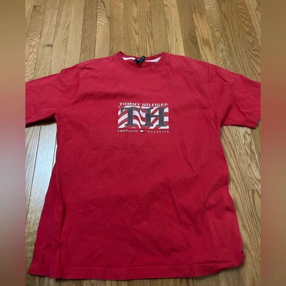 Vintage Tommy Hilfiger Tshirt